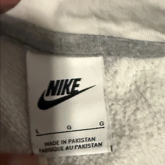 Nike Gray and White Apparel - Picture 2 of 2